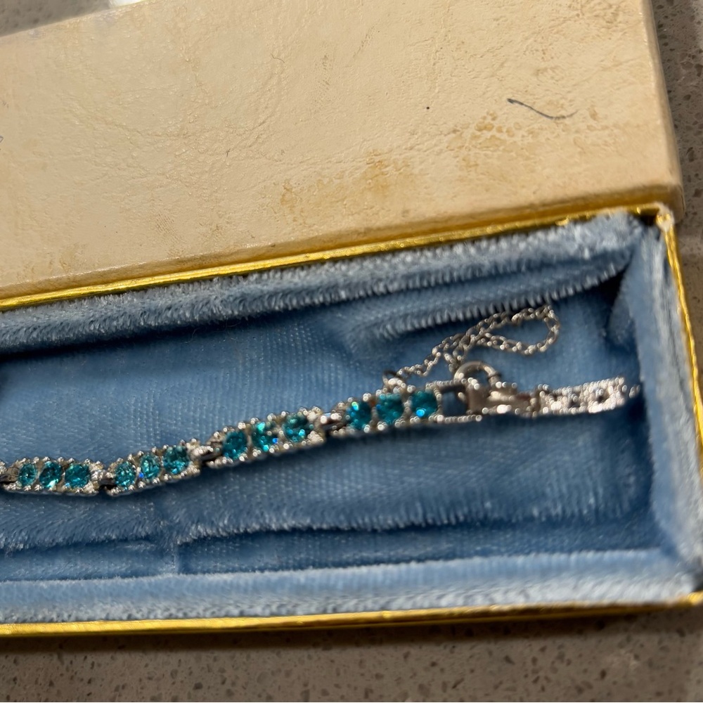 Vintage Bogoff Bracelet & Earrings - Picture 4 of 12